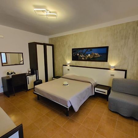 Villa Fenice Bed & Breakfast Βιέστε Εξωτερικό φωτογραφία