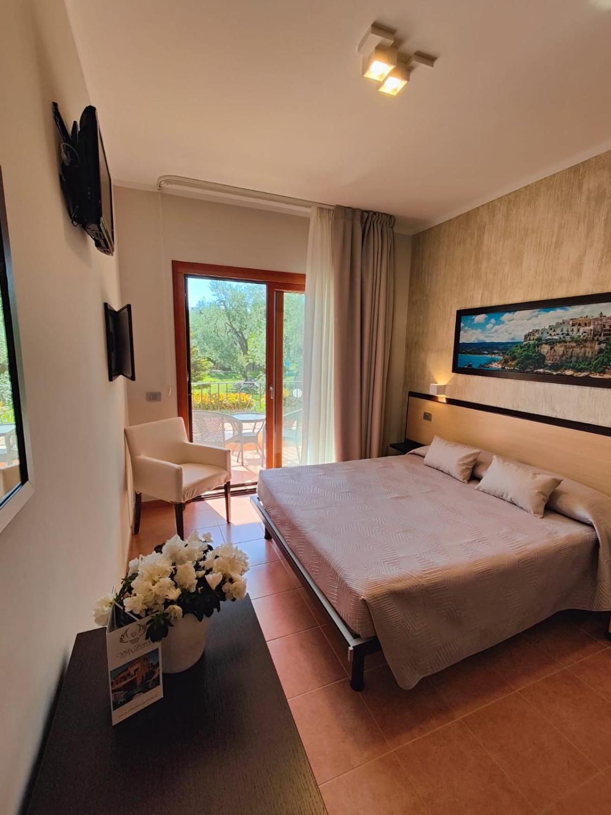 Villa Fenice Bed & Breakfast Βιέστε Εξωτερικό φωτογραφία
