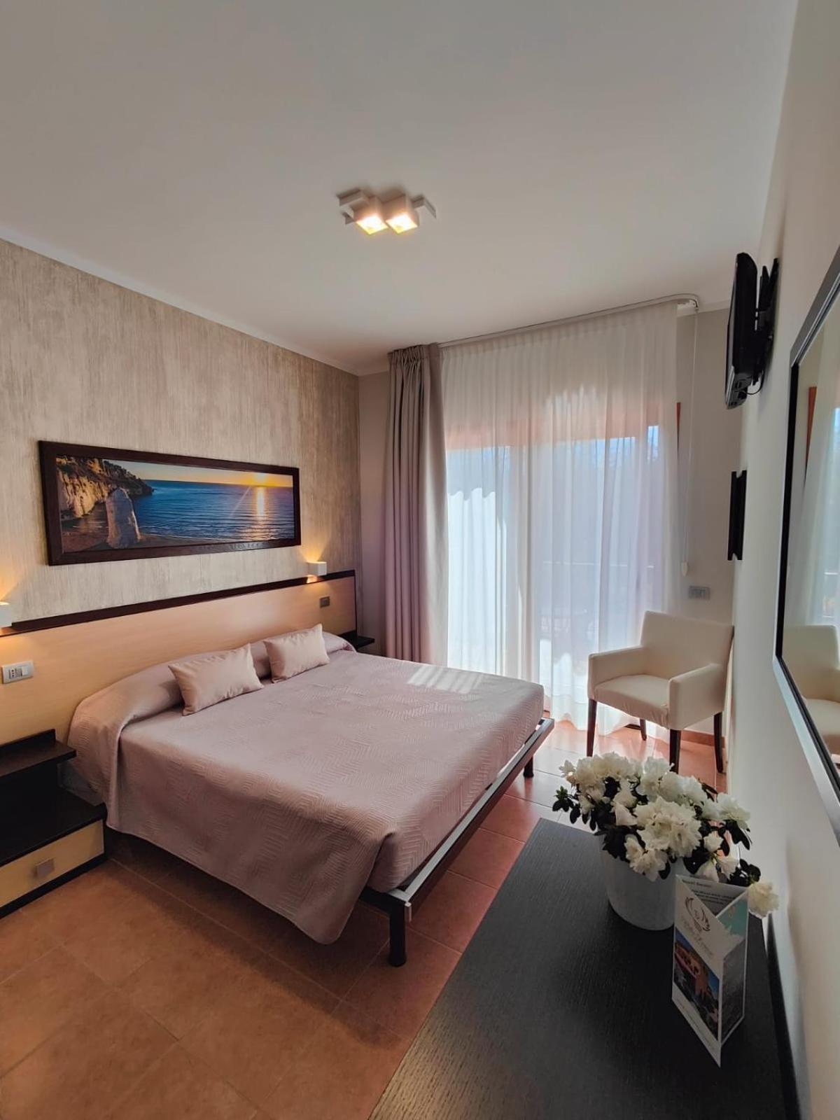 Villa Fenice Bed & Breakfast Βιέστε Εξωτερικό φωτογραφία