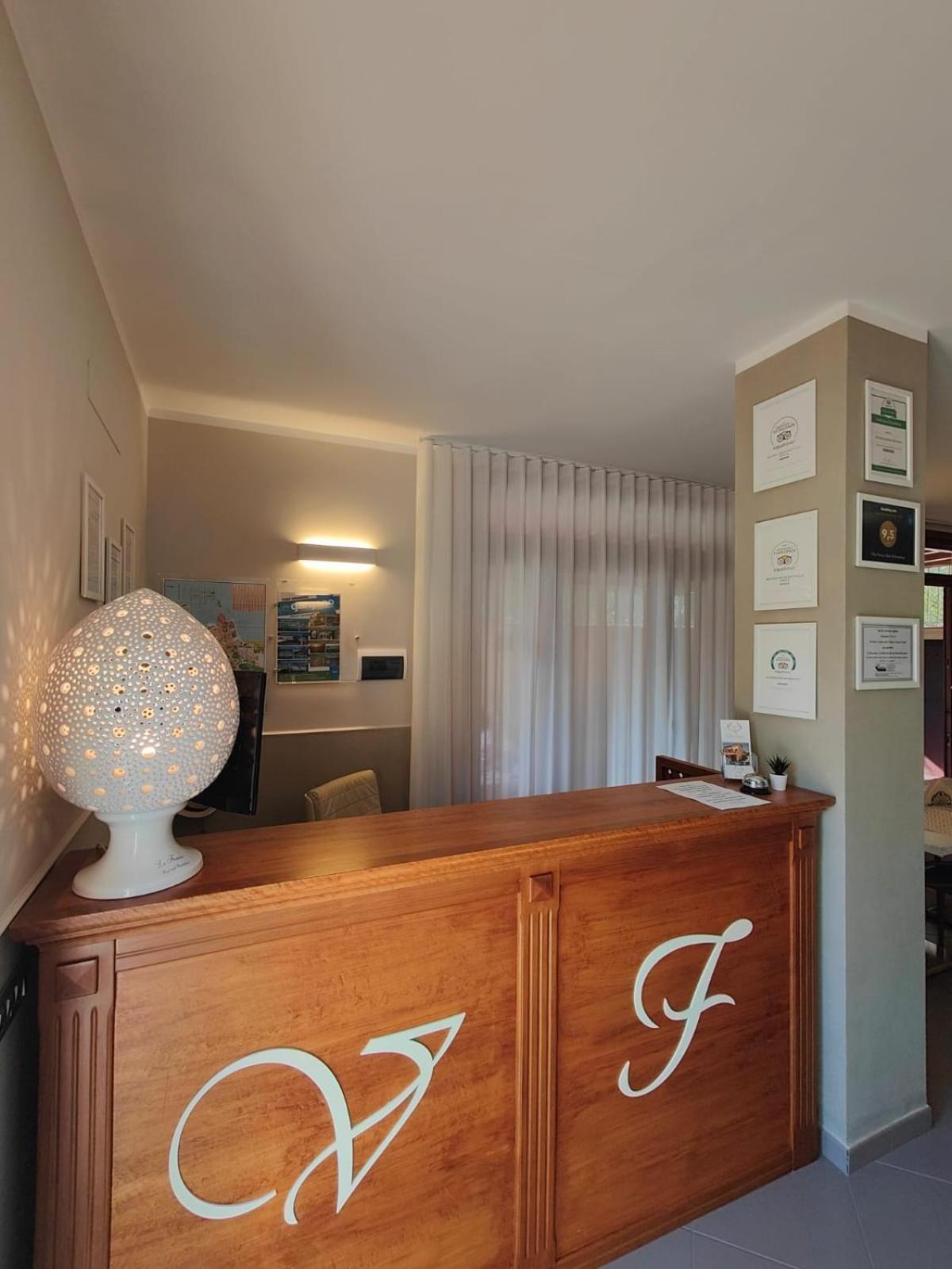 Villa Fenice Bed & Breakfast Βιέστε Εξωτερικό φωτογραφία