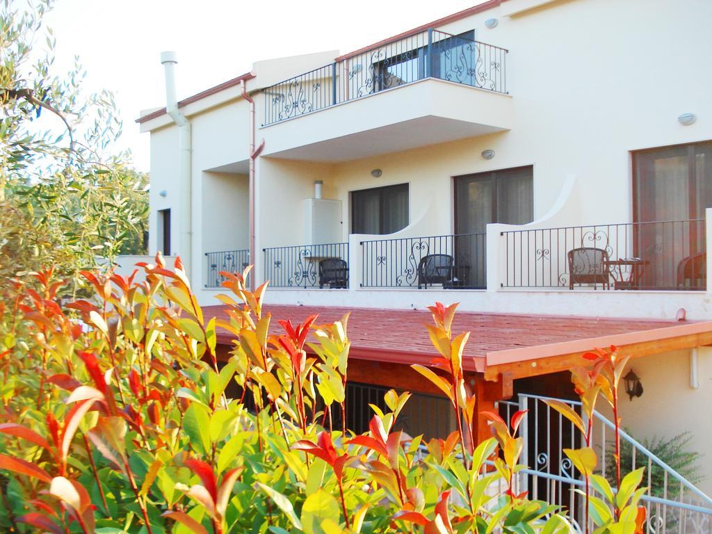 Villa Fenice Bed & Breakfast Βιέστε Εξωτερικό φωτογραφία