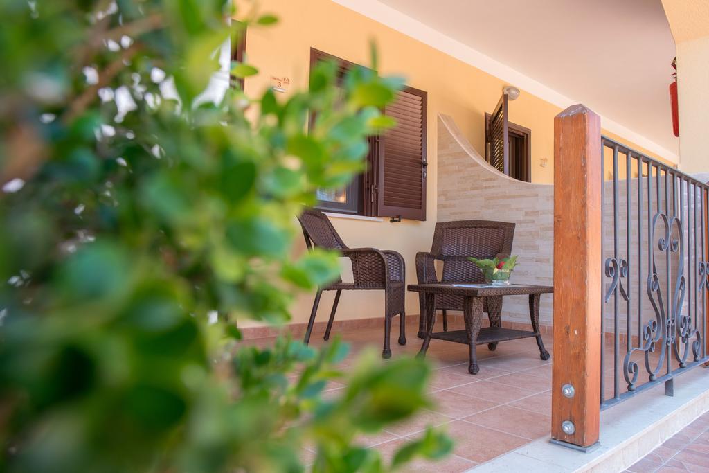 Villa Fenice Bed & Breakfast Βιέστε Εξωτερικό φωτογραφία