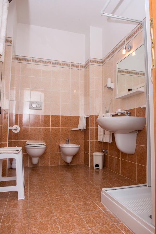 Villa Fenice Bed & Breakfast Βιέστε Εξωτερικό φωτογραφία
